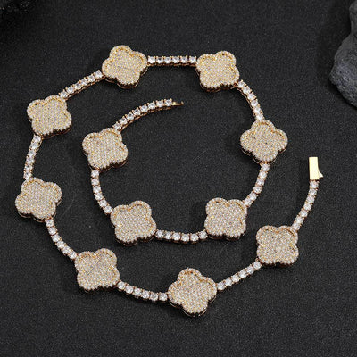Fashionable Four-Leaf Clover Diamond Necklace