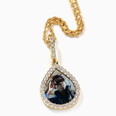Photo Customized Teardrop-Shaped Diamond Necklace