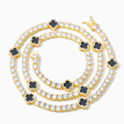 Fashionable Four-Leaf Clover Stitching Zircon Necklace