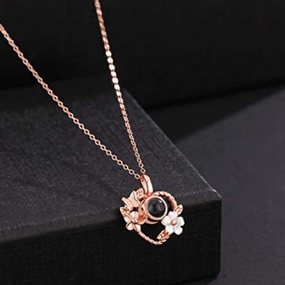 Projection Photo Customed Heart Shaped Flower Necklace